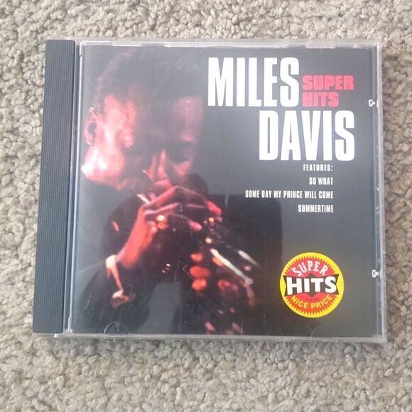 Miles Davis - Super Hits CD PRE-OWNED - Picture 1 of 3